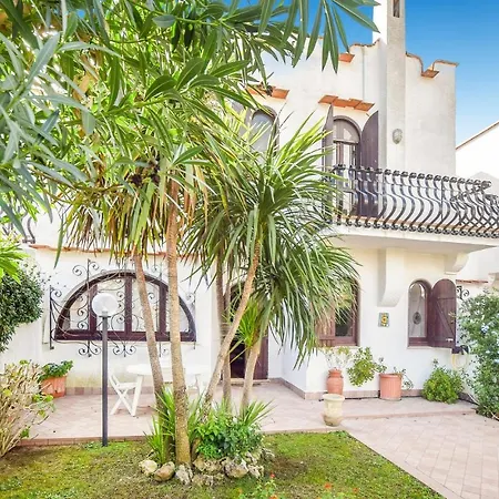 Prázdninový dům 3 Bedroom In Lt *