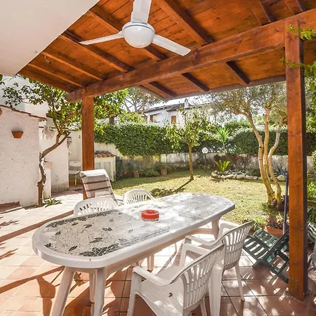 3 Bedroom In Lt